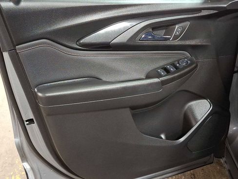 Used 2023 Chevrolet TrailBlazer RS image 12