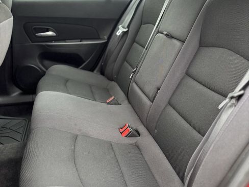 Used 2015 Chevrolet Cruze LT FWD image 16