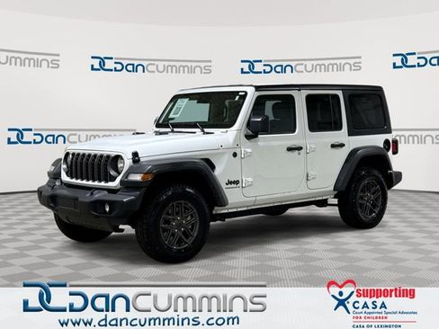 Used 2025 Jeep Wrangler Unlimited Sport AWD/4WD image 1