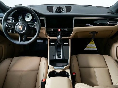 New 2026 Porsche Macan S image 18