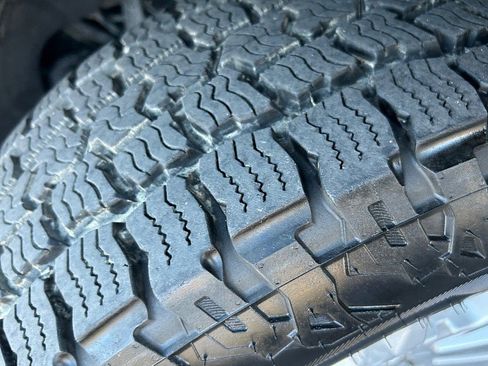 Used 2022 Chevrolet Colorado LT w/ LT Convenience Package image 16