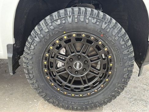 Used 2024 Chevrolet Silverado 1500 W/T w/ WT Value Package AWD/4WD image 17