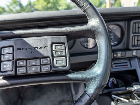 Used 1989 Pontiac Firebird Trans Am RWD image 46