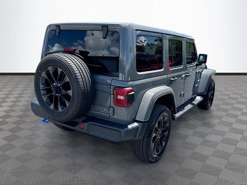 Used 2022 Jeep Wrangler Unlimited Sahara w/ Dual Top Group AWD/4WD image 6