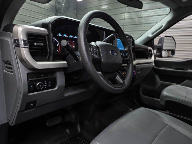 Used 2023 Ford F350 XL w/ XL Chrome Package AWD/4WD image 14
