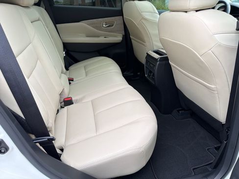 Used 2024 Nissan Murano SL FWD image 35