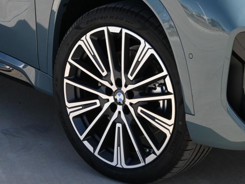 New 2026 BMW X1 xDrive28i w/ Technology Package image 9