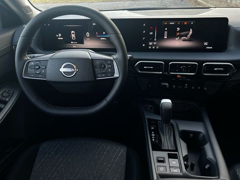 New 2026 Nissan Sentra SV w/ SV Convenience Package FWD image 13
