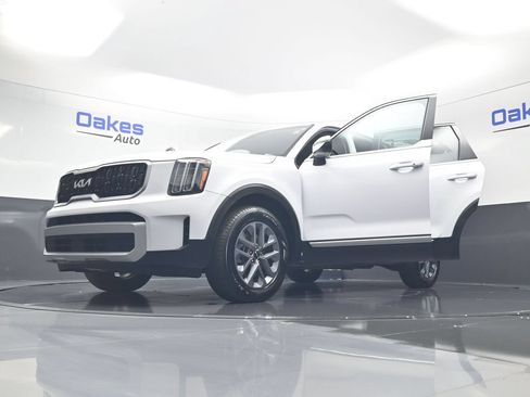 New 2025 Kia Telluride LX FWD image 61