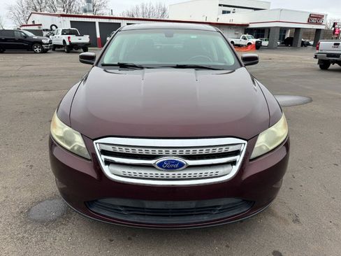 Used 2011 Ford Taurus SEL image 8