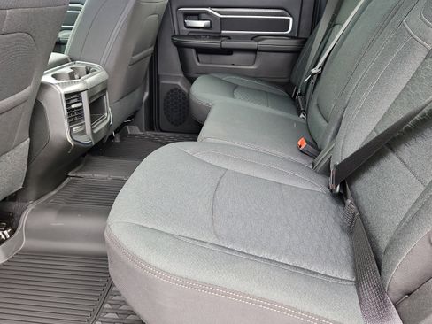 New 2026 RAM 3500 Big Horn AWD/4WD image 12