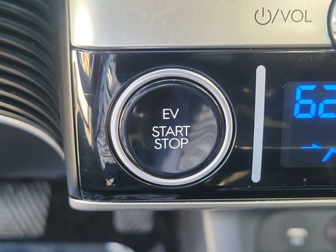 Used 2022 Hyundai Ioniq 5 SE image 32