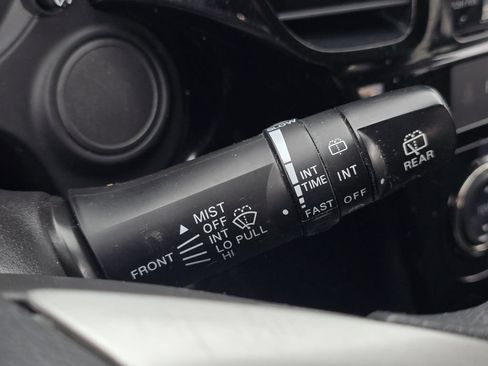 Used 2018 Mitsubishi Outlander ES FWD image 27