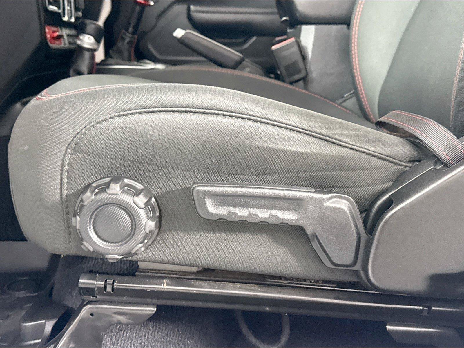 Used 2021 Jeep Wrangler Unlimited Rubicon AWD/4WD image 26