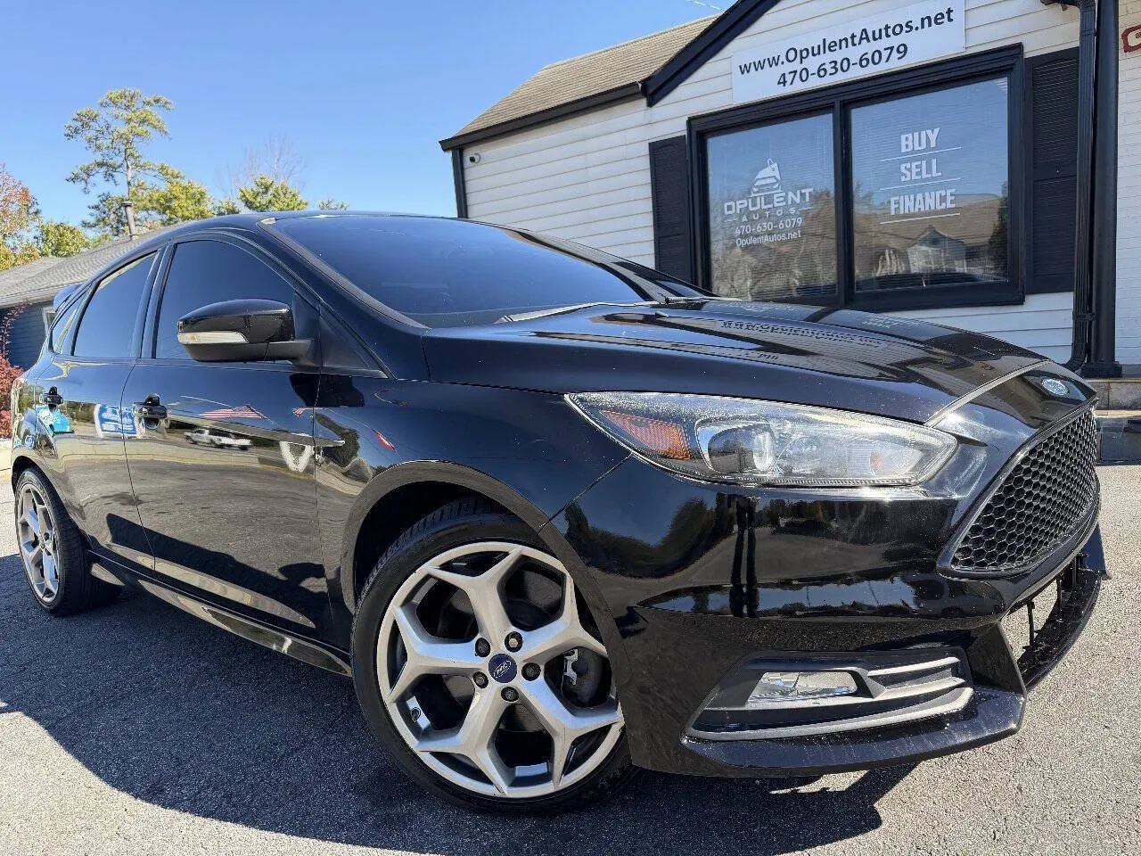Used 2016 Ford Focus ST w/ Equipment Group 401A FWD image 1