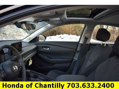 Certified 2025 Honda Accord SE image 23