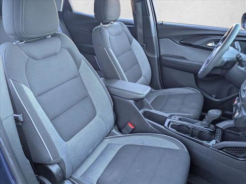 Used 2022 Chevrolet TrailBlazer LT image 21