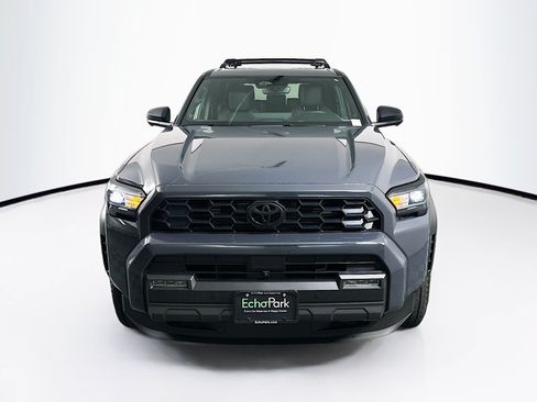 Used 2026 Toyota 4Runner TRD Off-Road Premium AWD/4WD image 2