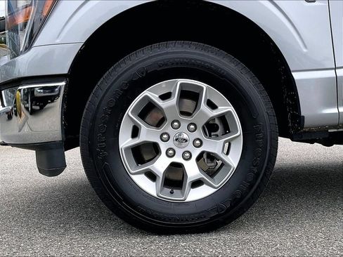 Used 2023 Ford F150 XLT AWD/4WD image 7