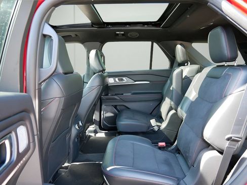 Used 2025 Ford Explorer ST w/ Sun And Sound Package AWD/4WD image 11