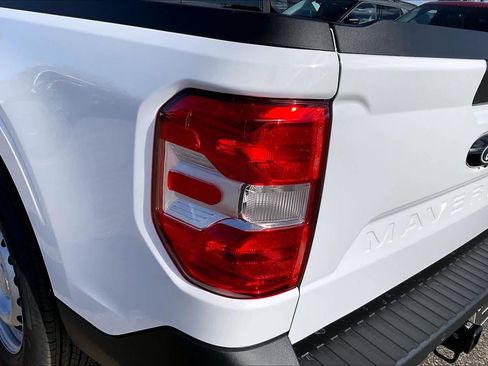New 2025 Ford Maverick XL image 14
