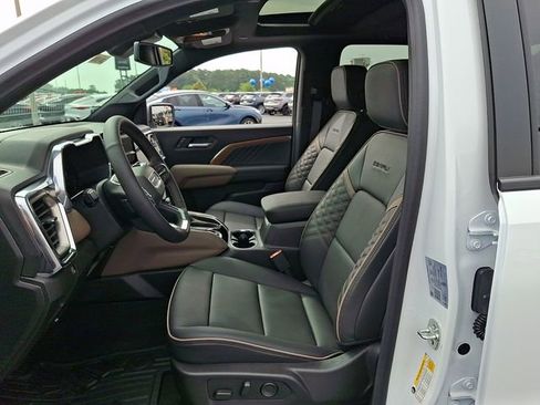New 2026 GMC Canyon Denali AWD/4WD image 10