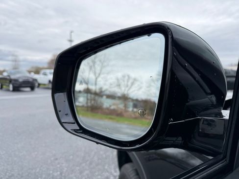 Certified 2024 Jeep Grand Cherokee L Limited w/ Luxury Tech Group II image 12