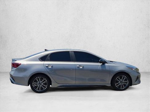 Used 2023 Kia Forte GT-Line w/ GT-Line Premium Package FWD image 4