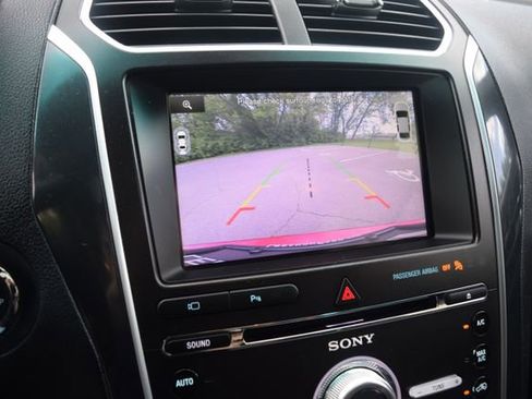 Used 2016 Ford Explorer Limited FWD image 10