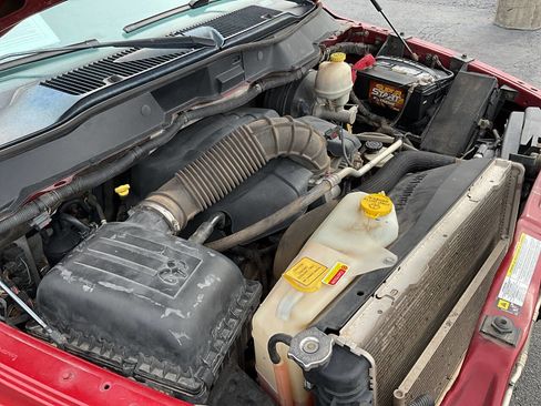 Used 2009 Dodge Ram 2500 Truck SXT image 31