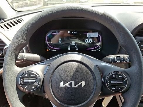 New 2025 Kia Soul LX w/ LX Technology Package image 13