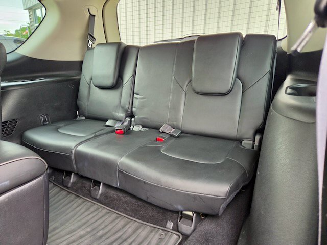 Used 2023 INFINITI QX80 Luxe w/ Cargo Package AWD/4WD image 12