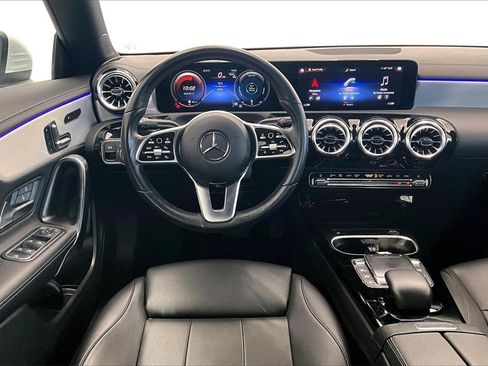 Used 2023 Mercedes-Benz CLA 250 4MATIC image 5