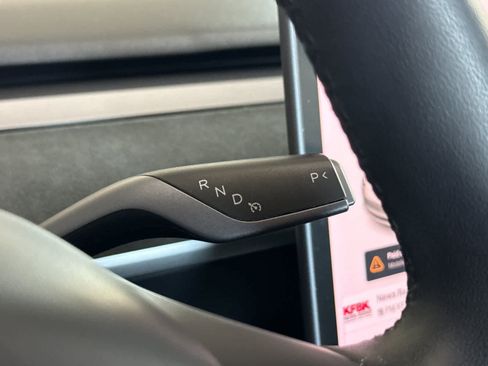 Used 2020 Tesla Model 3 Standard Range RWD image 23