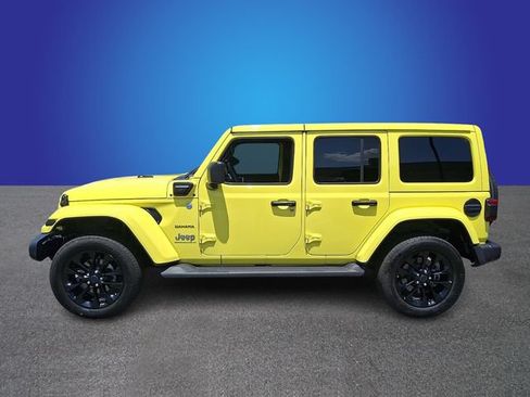 Used 2024 Jeep Wrangler Unlimited Sahara AWD/4WD image 7