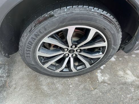 Used 2020 Ford Explorer ST w/ Premium Technology Package image 28