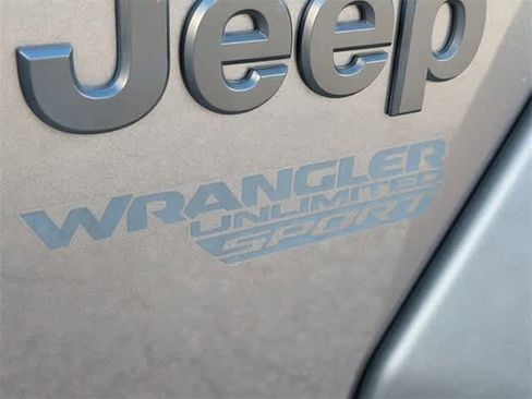 Used 2021 Jeep Wrangler Unlimited Sport image 12