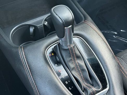 Certified 2025 Honda HR-V Sport image 25