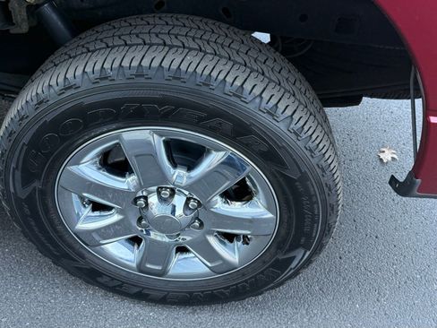 Used 2013 Ford F150 XLT w/ Luxury Equipment Group image 12