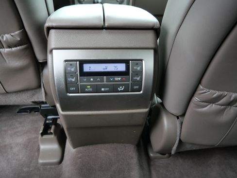 Used 2019 Lexus GX 460 Premium image 16