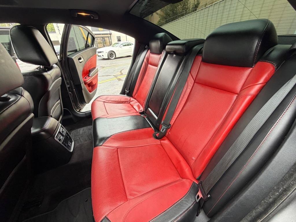 Used 2015 Dodge Charger R/T w/ Plus Group RWD image 17