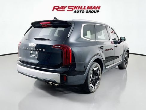 Used 2024 Kia Telluride S w/ S Sunroof Package FWD image 7