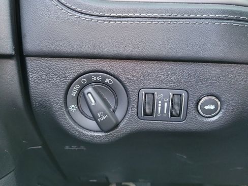 Used 2023 Dodge Charger SXT w/ Plus Group image 13