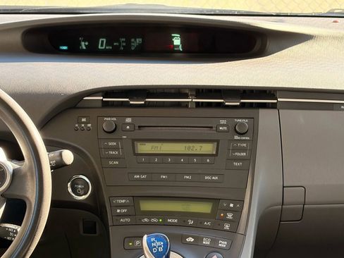 Used 2011 Toyota Prius Two image 28