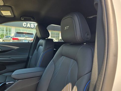 New 2026 Buick Envista Sport Touring FWD image 5