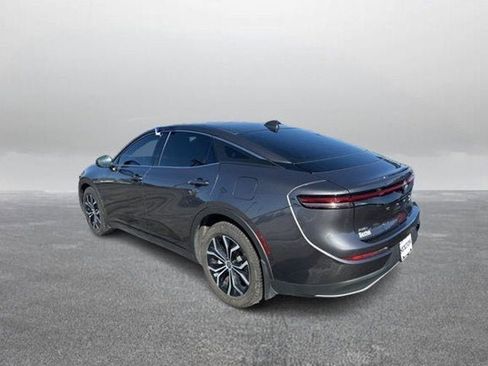 Used 2023 Toyota Crown Limited image 8