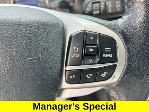 Used 2021 Ford Explorer XLT w/ Equipment Group 202A AWD/4WD image 18
