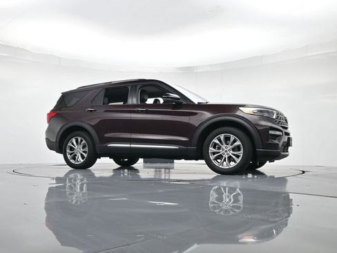 Certified 2023 Ford Explorer Limited w/ Equipment Group 301A image 35