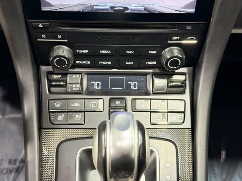 Used 2019 Porsche 911 Turbo image 31