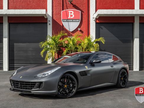 Used 2018 Ferrari GTC4Lusso T image 1